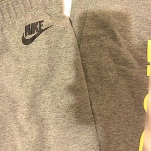 Nike leggings